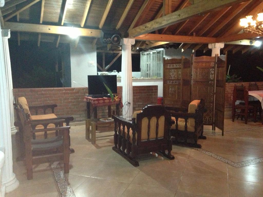 Hotel La Coqueta Montenegro Extérieur photo